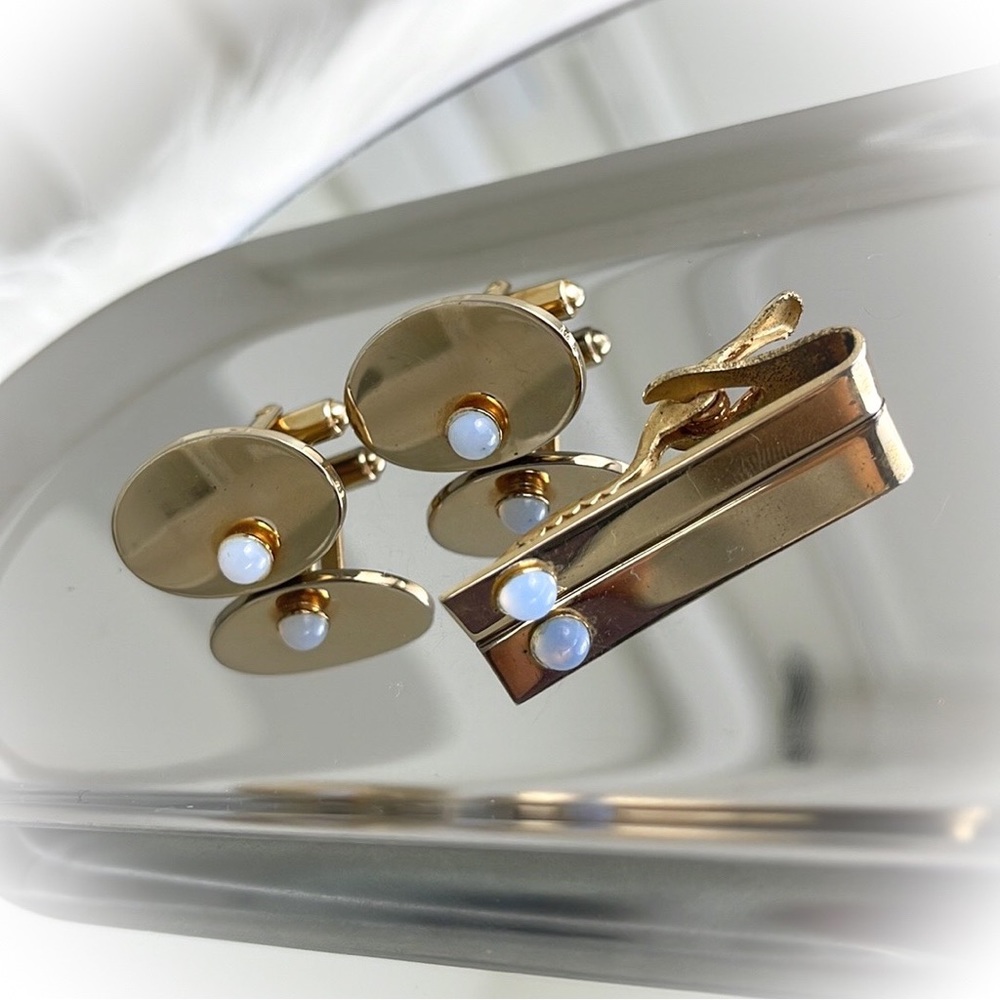 💕Vintage Gold Tone Flex-Let Quality USA Cufflinks & Tieclip Set💕